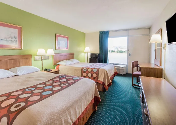Super 8 By Wyndham Tifton