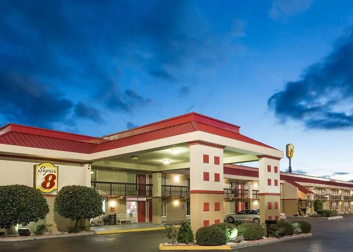 Super 8 By Wyndham Tifton