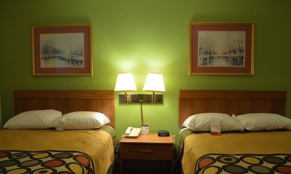 Super 8 By Wyndham