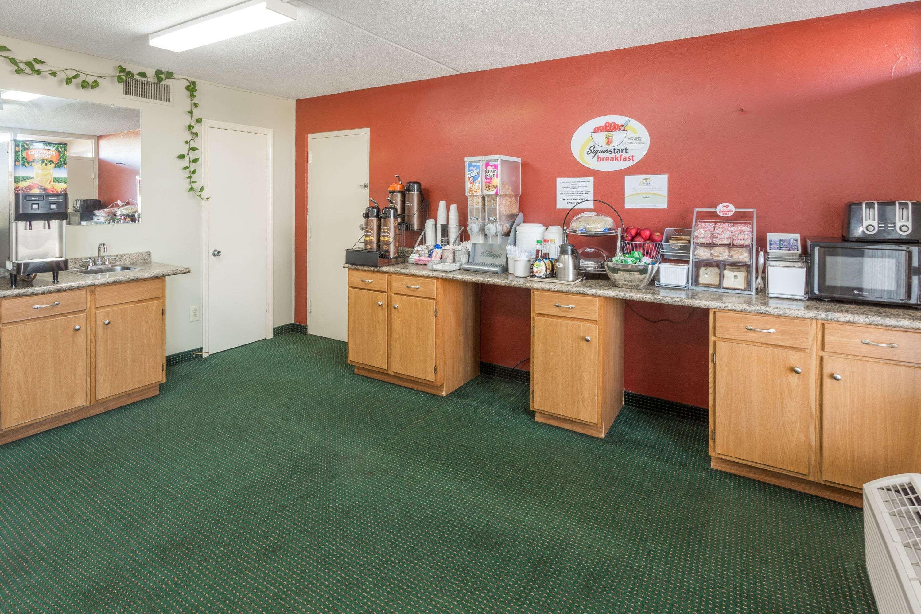 Super 8 By Wyndham Hotel Tifton