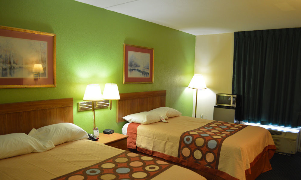 Super 8 By Wyndham Tifton