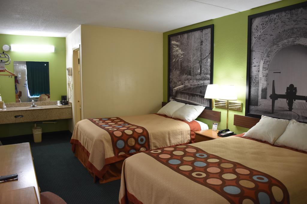 Hotel Super 8 By Wyndham 2*