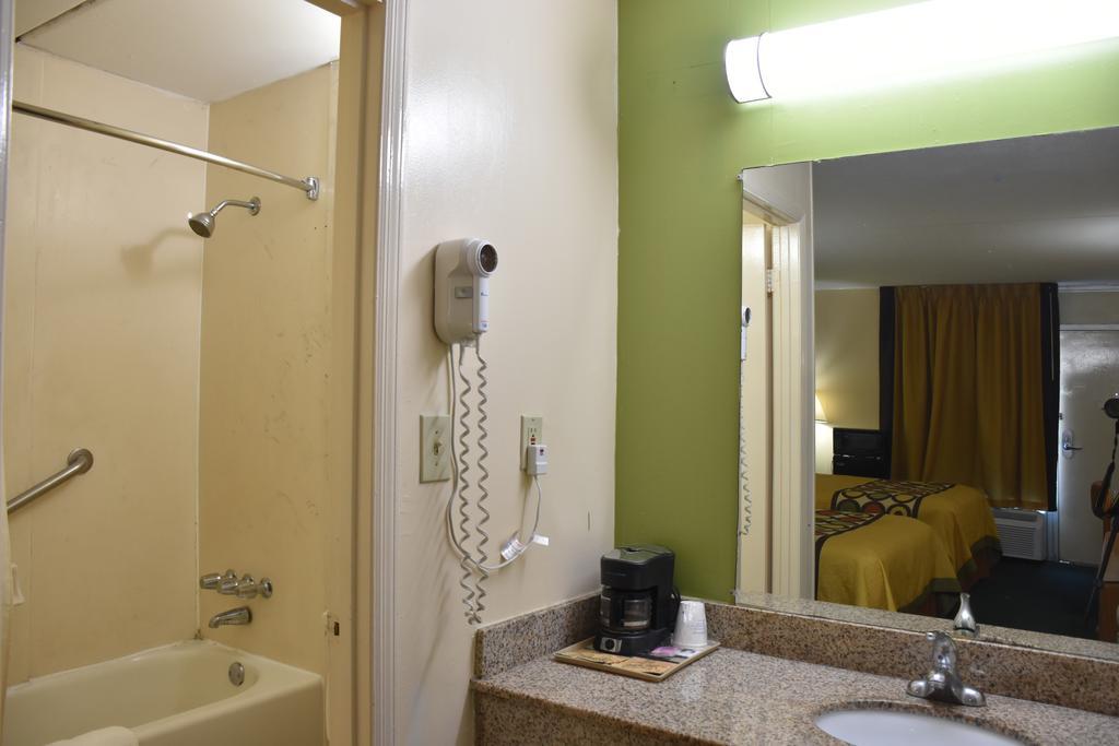 Super 8 By Wyndham 2*