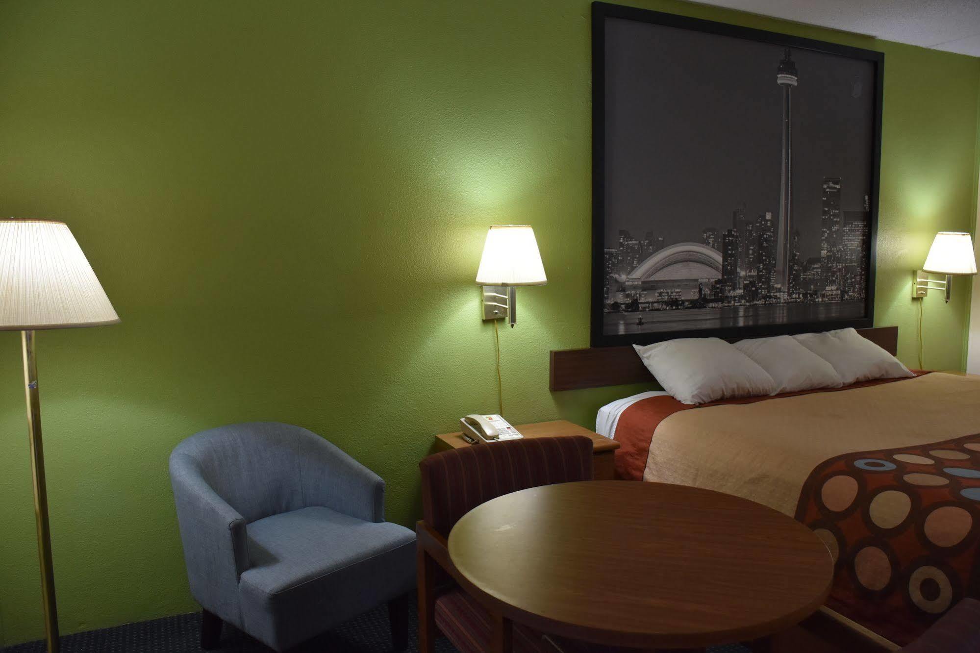 Super 8 By Wyndham 2*